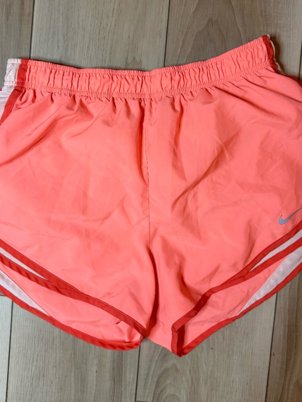 Nike Dri-FIT Tempo Shorts Womens Large | Bright Orange Running Athletic Shorts